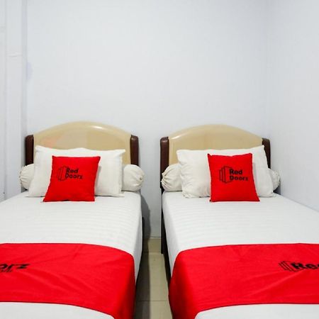 Reddoorz @ Hotel Bravo Pantai Kamali Bau Bau Baubau Ngoại thất bức ảnh