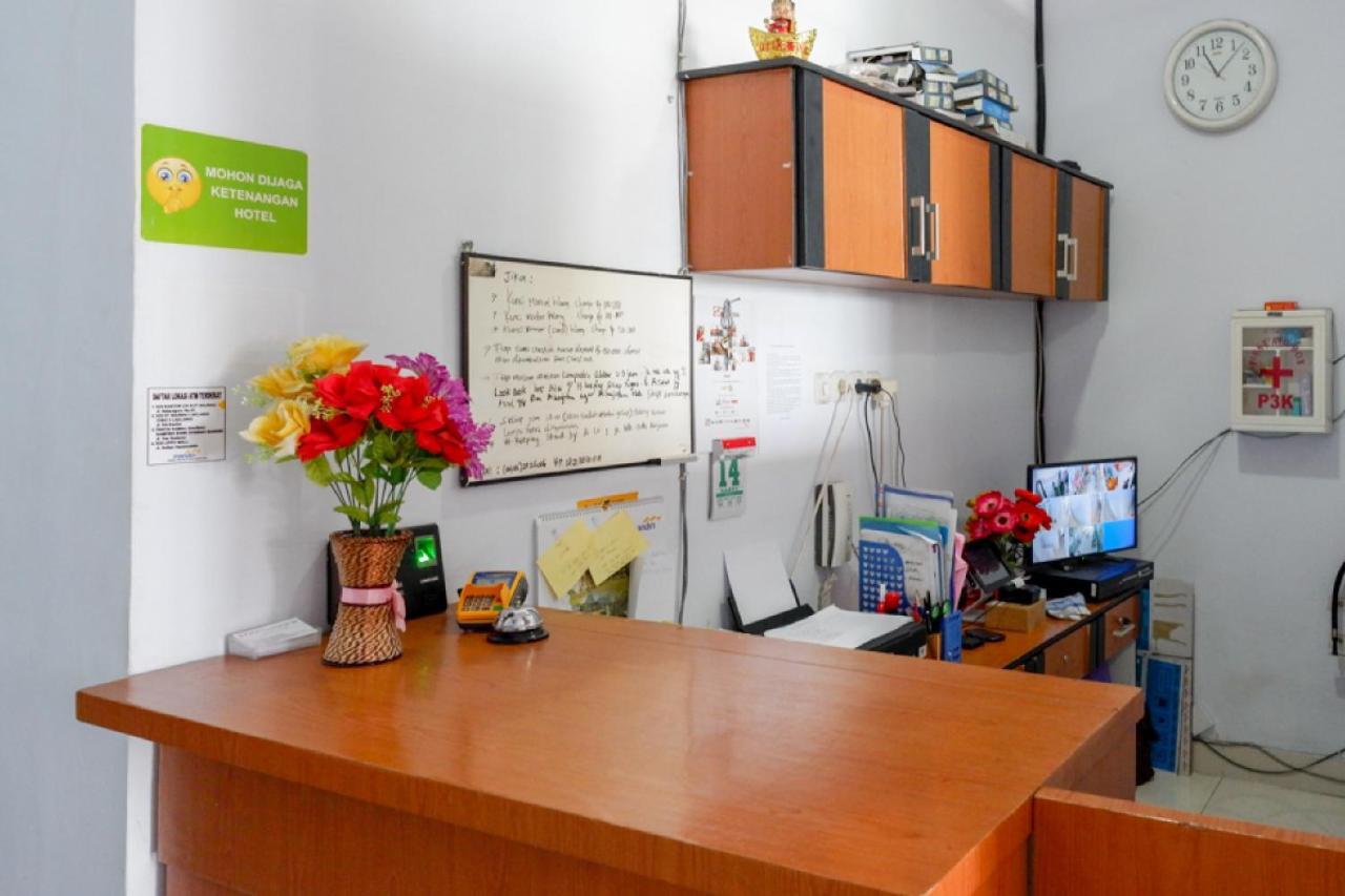 Reddoorz @ Hotel Bravo Pantai Kamali Bau Bau Baubau Ngoại thất bức ảnh