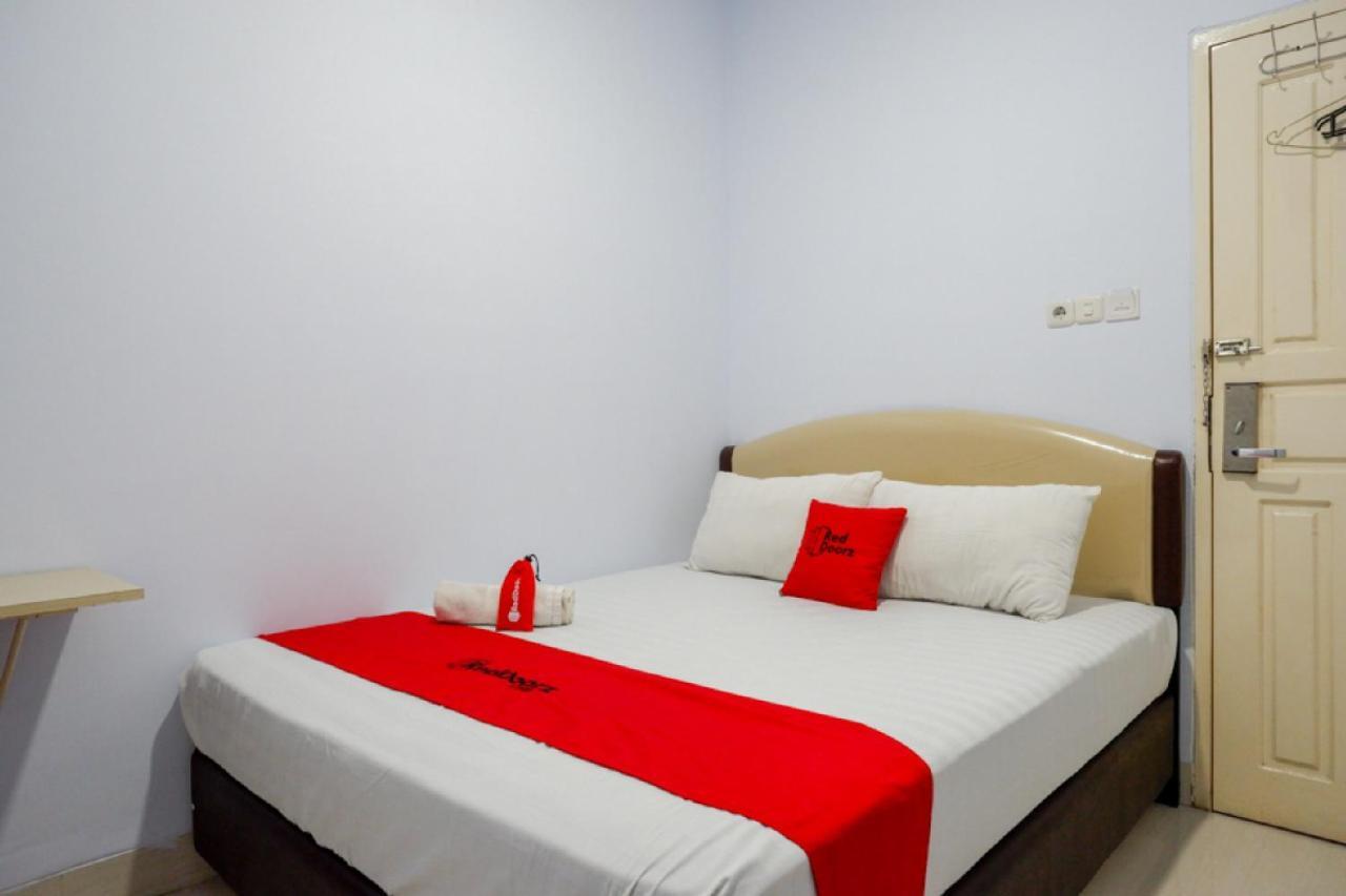 Reddoorz @ Hotel Bravo Pantai Kamali Bau Bau Baubau Ngoại thất bức ảnh