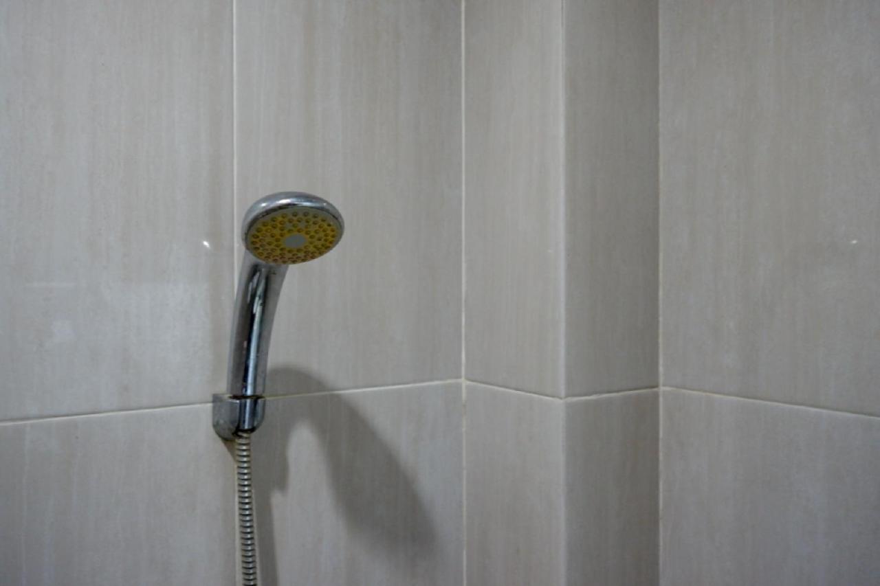 Reddoorz @ Hotel Bravo Pantai Kamali Bau Bau Baubau Ngoại thất bức ảnh