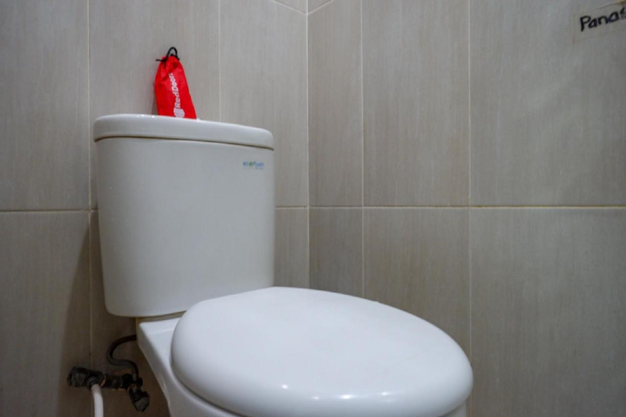 Reddoorz @ Hotel Bravo Pantai Kamali Bau Bau Baubau Ngoại thất bức ảnh